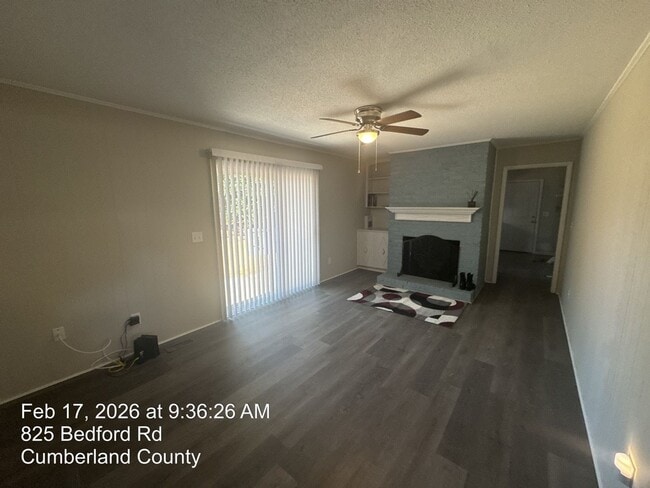 Building Photo - 825 Bedford Rd