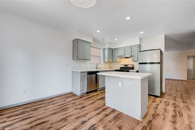 Building Photo - 8016 Cetus Cir
