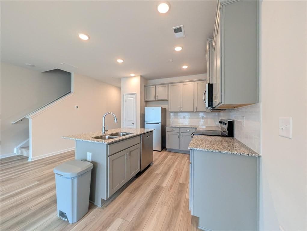 Building Photo - 1354 Willow Brk Cir