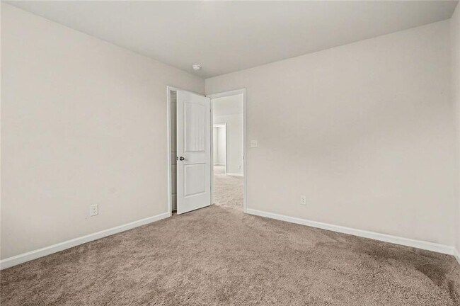 Building Photo - 318 Sandy Creek Dr