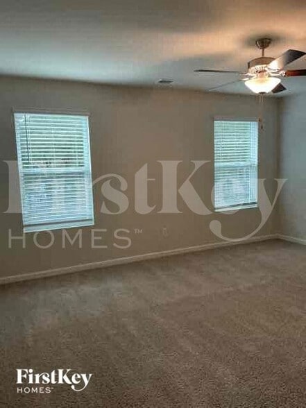 Building Photo - 2076 Cypress Village Dr NW
