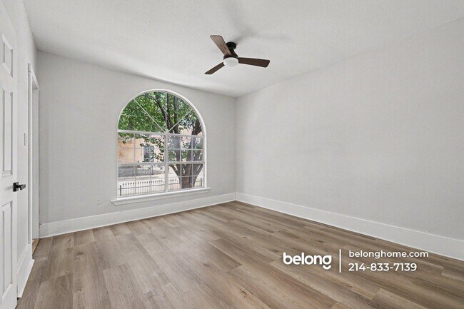 Building Photo - 603 W Pembroke Ave