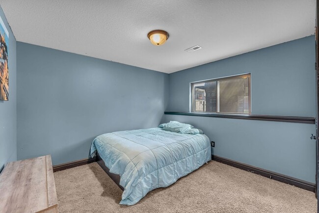 Building Photo - Italian Estates Property Management