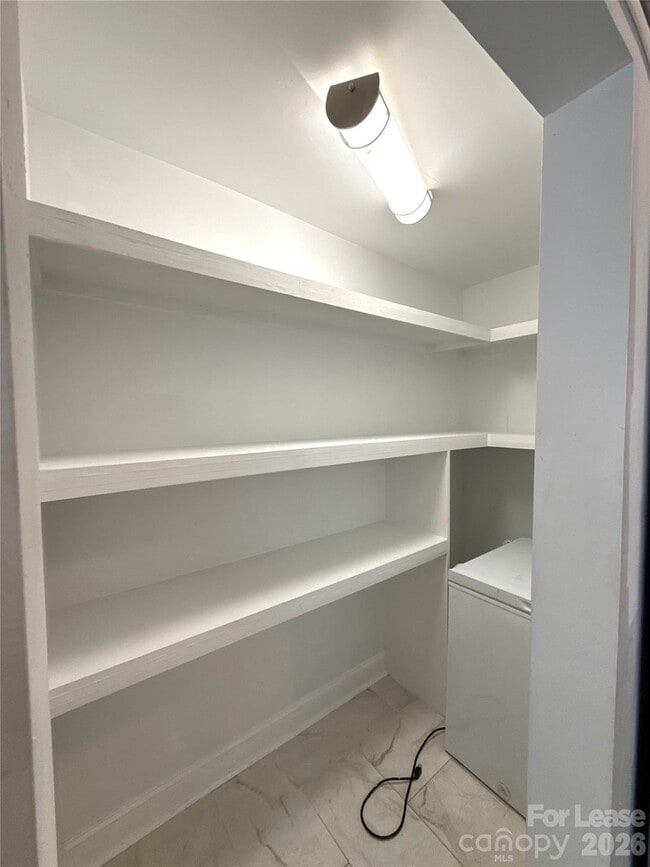 Building Photo - 6814 Pence Rd