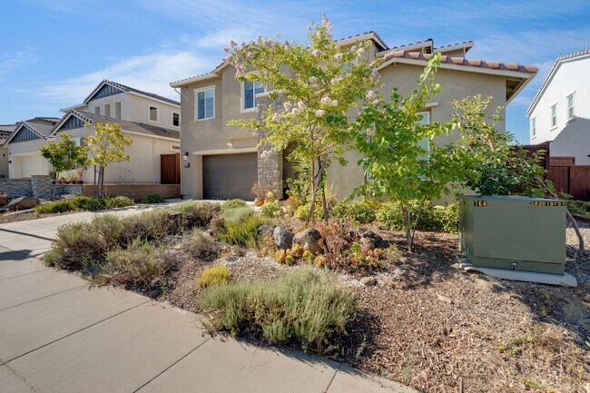 Building Photo - 4623 Flagstaff Dr
