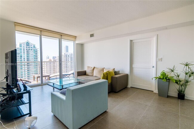 Building Photo - 335 S Biscayne Blvd