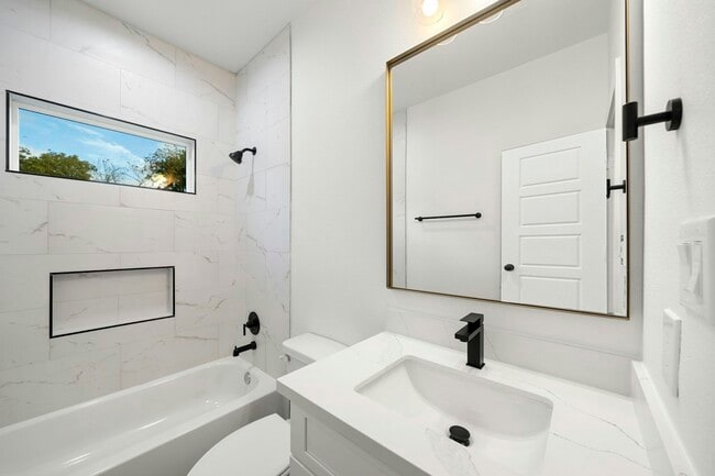 Building Photo - 7205 Tippett St