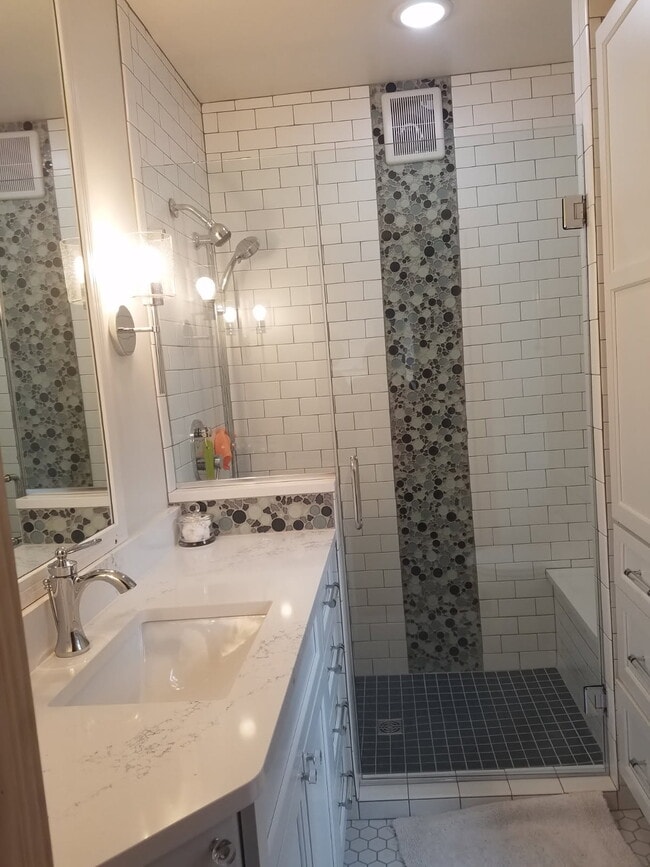 Building Photo - 14242 Hein Ln