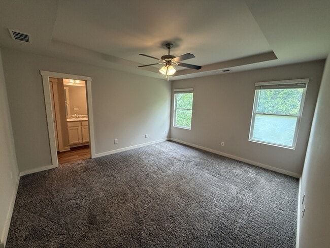 Building Photo - Three Bedroom 2.5 Bath Townhome in Calera, AL
