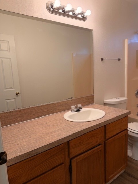 Building Photo - 327 S Forrest St