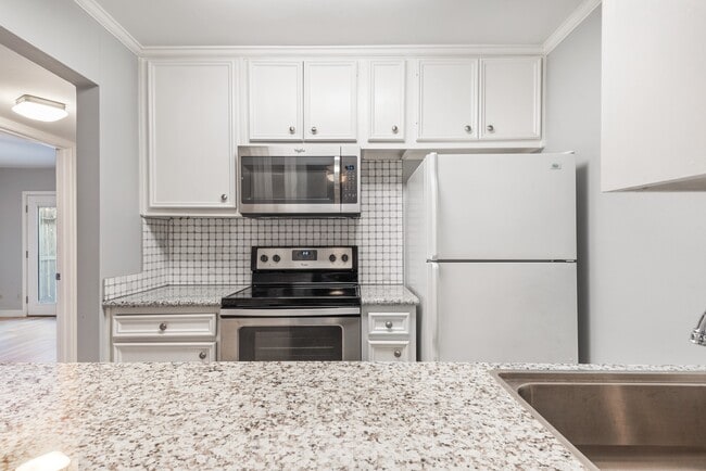 Building Photo - 9029 Gaylord Dr