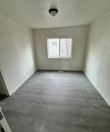 Building Photo - 702 Rice Ave