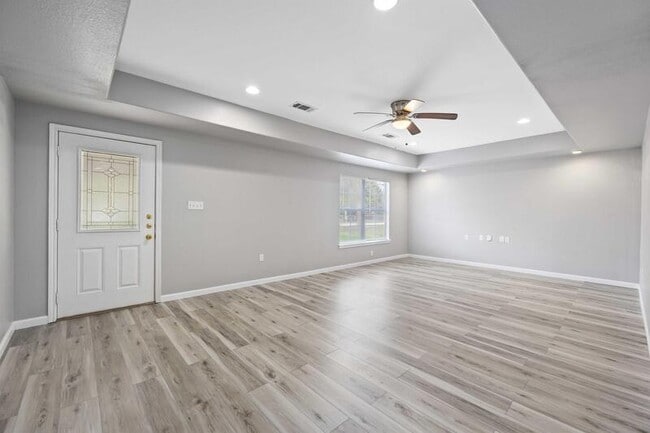 Building Photo - 1728 Connorvale Rd