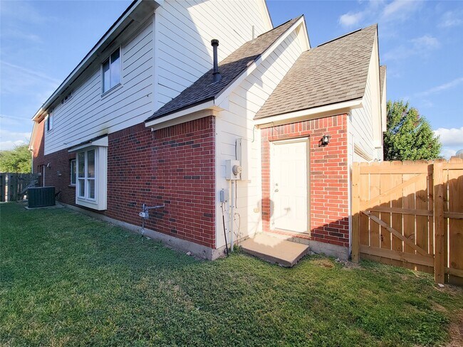 Building Photo - 7243 Crimson Sky Dr