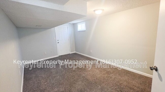 Building Photo - 5428 Ditzler Ave