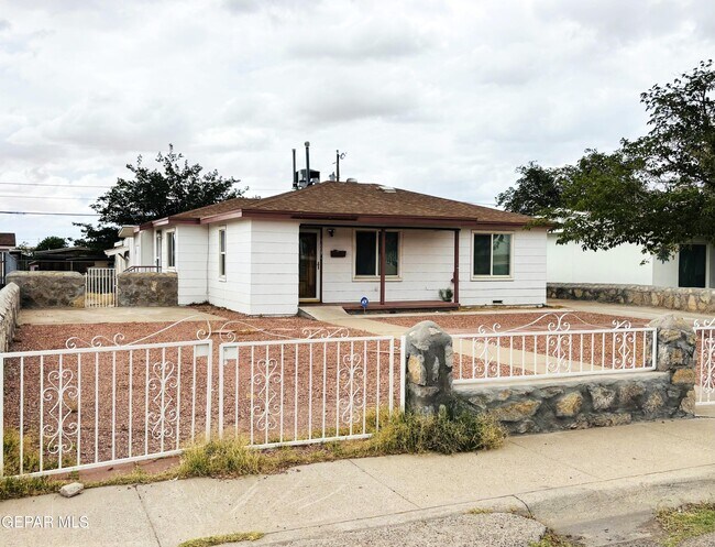 Building Photo - 5608 Pollard St