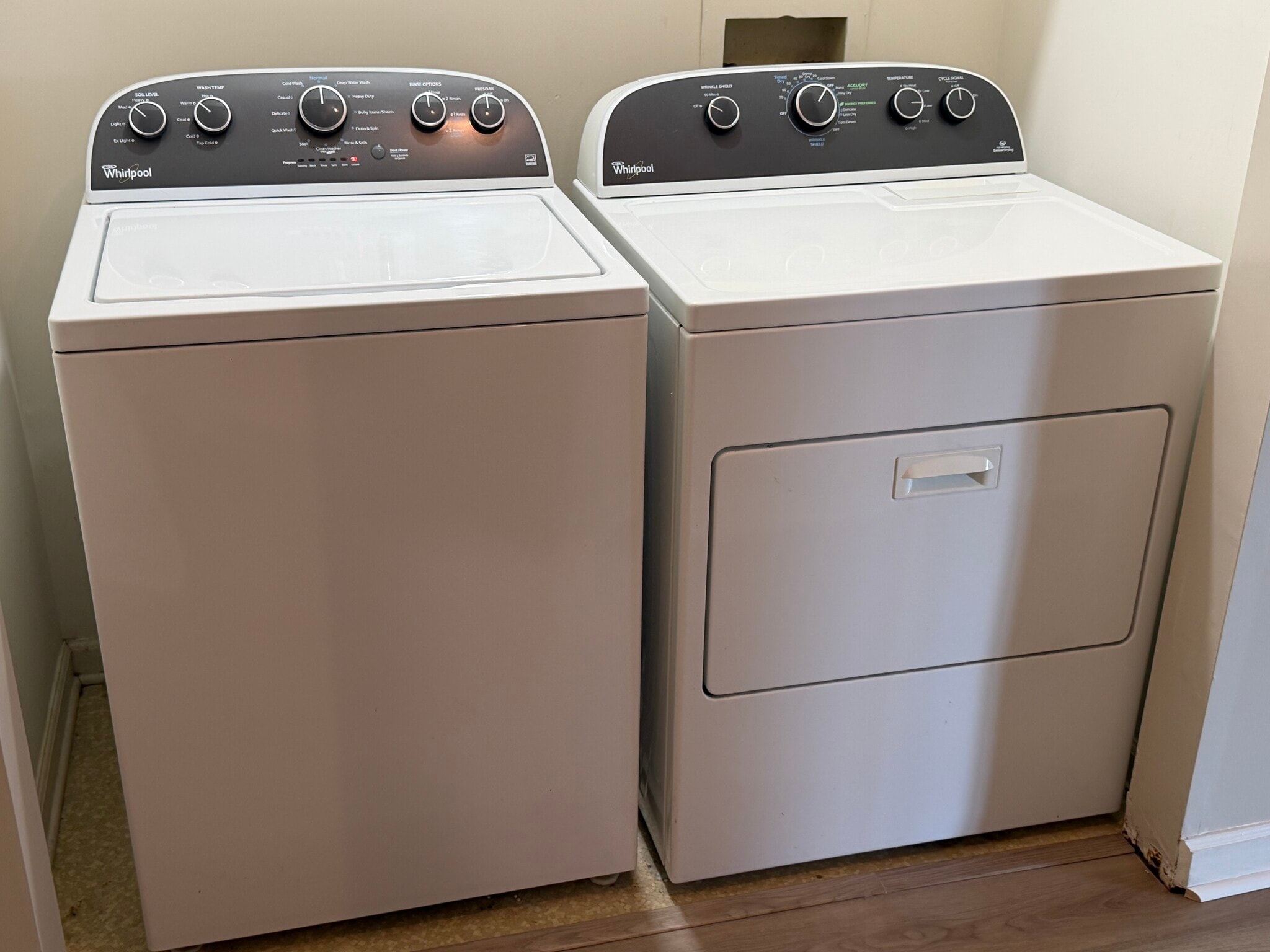 Large washer and dryer - 1808 Stephens St