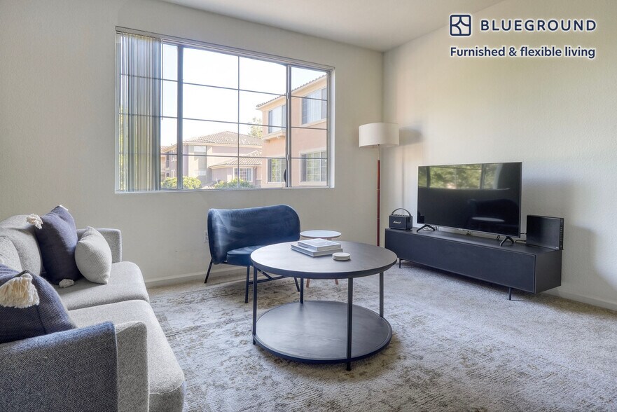 Building Photo - 3130 Rubino Dr