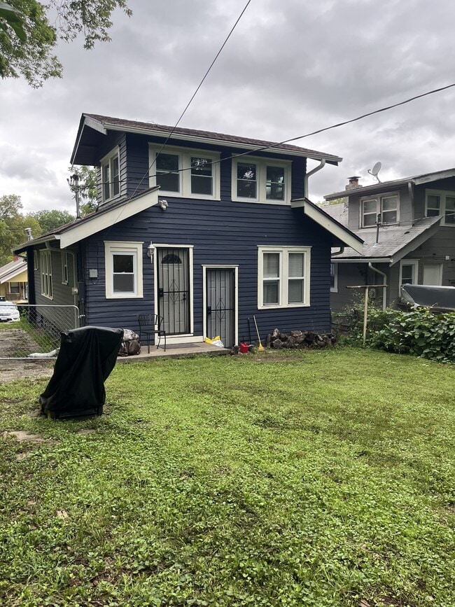 Building Photo - 4125 Olive St