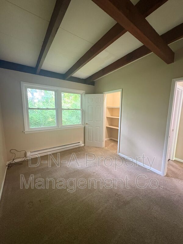 Building Photo - 114 Cabanna Ln