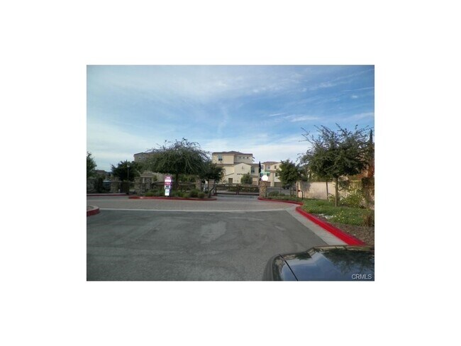 Building Photo - 31173 Strawberry Tree Ln