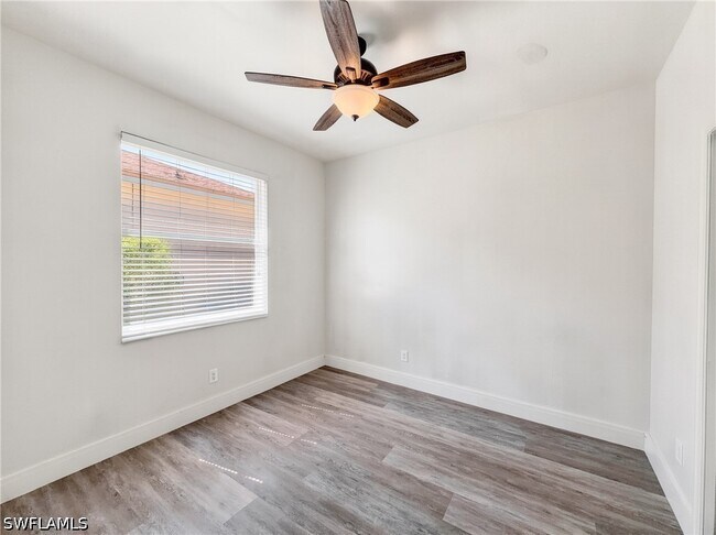 Building Photo - 9750 Sassafras Ct