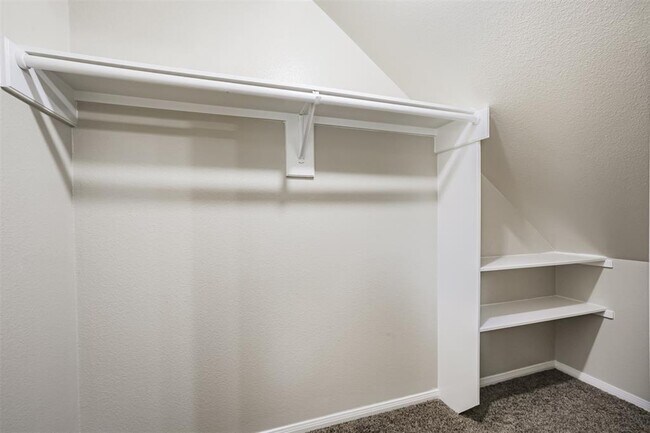 Building Photo - 15810 Cypress Hall Dr