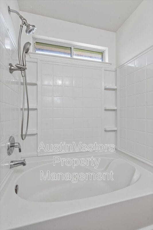 Building Photo - 1015 Glen Meadow Cove