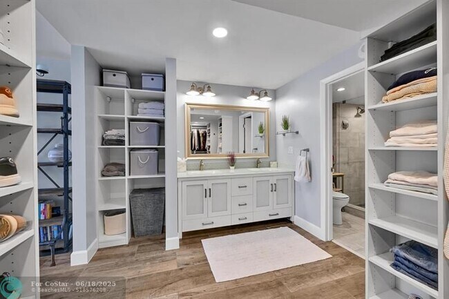 Building Photo - 5000 N Ocean Blvd