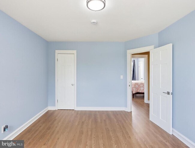 Building Photo - 3406 Erdman Ave