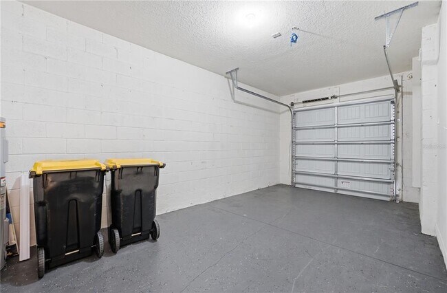 Building Photo - 1228 Yellow Finch Dr