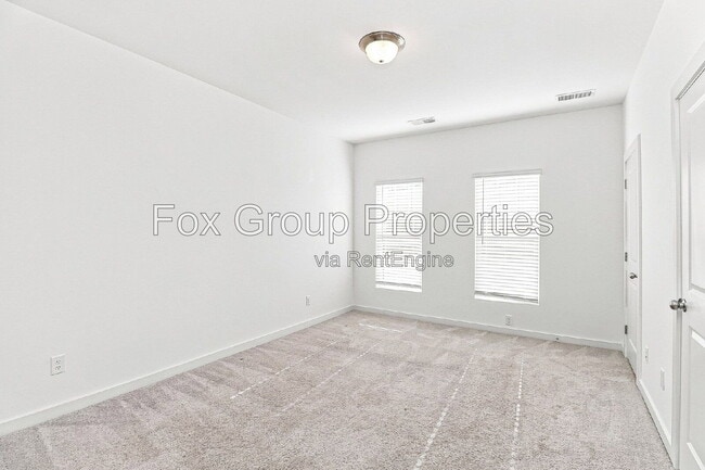 Building Photo - 2145 Noble Townes Wy