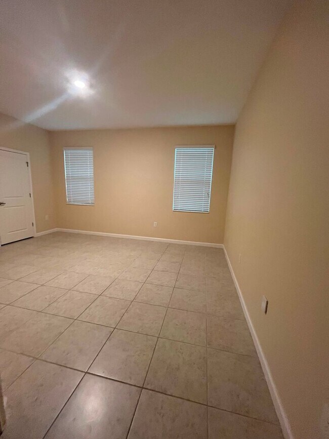 Building Photo - Beautiful 3-Bedroom + Flex Room Home for Rent in Sawgrass Plantation