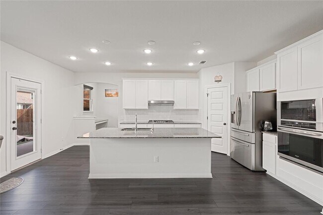 Building Photo - 224 Bella Luna Way
