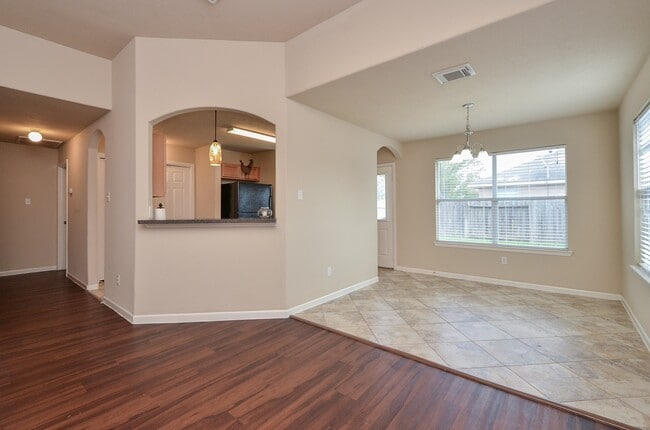 Building Photo - 15522 Forest Creek Farms Dr