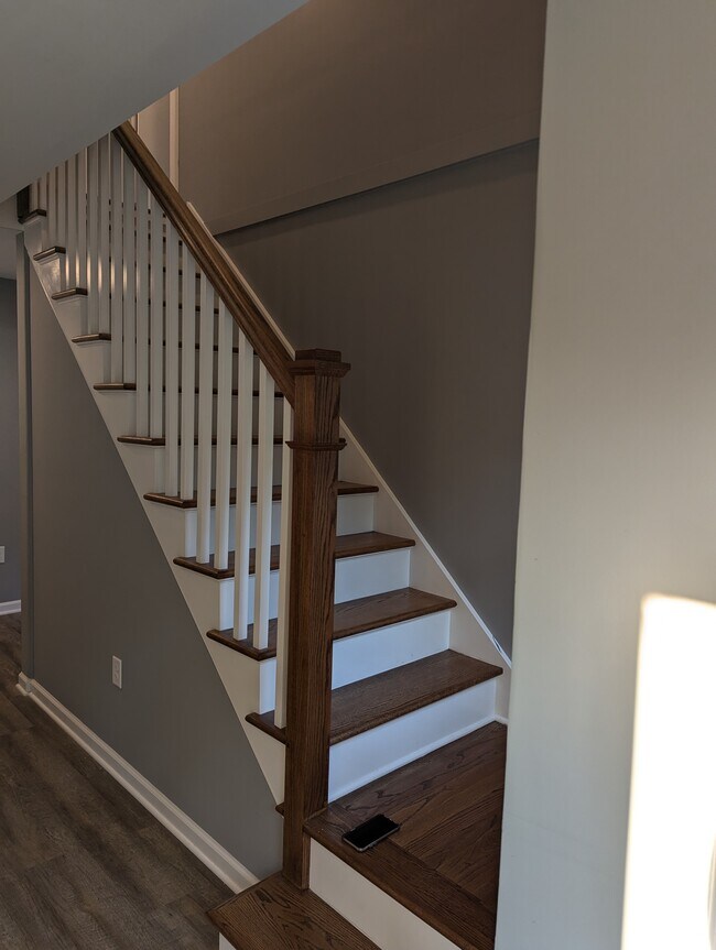 Building Photo - 45 Westcott St