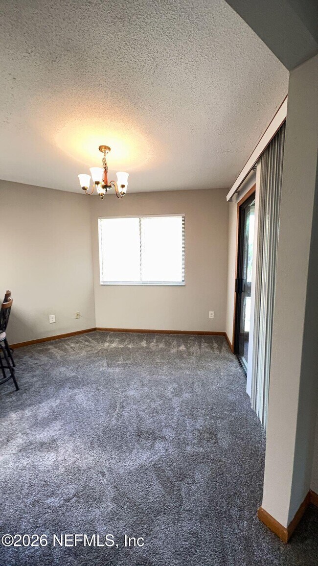 Building Photo - 2 Pinehurst Pl