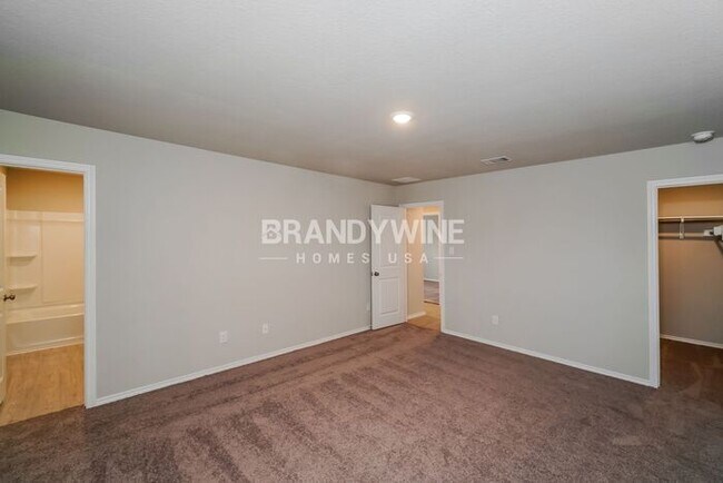 Building Photo - 3 BEDROOM - DURBIN