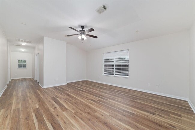 Building Photo - 26610 Marble Falls Bend