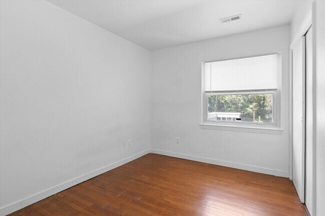 Building Photo - 801 2nd St