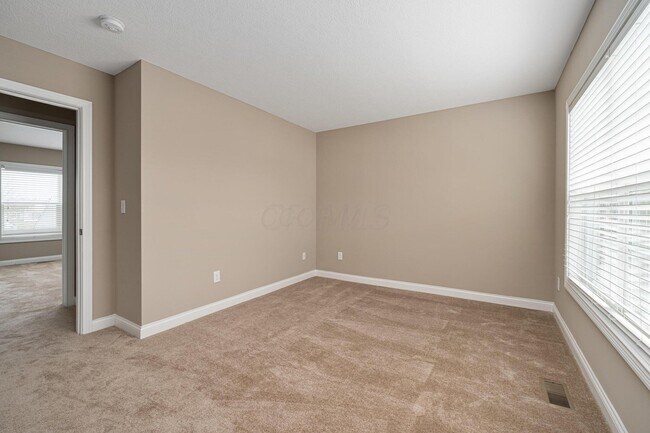 Building Photo - 6188 Brassie Ave