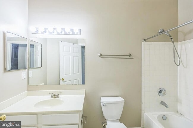 Building Photo - 4226 Lavender Ln