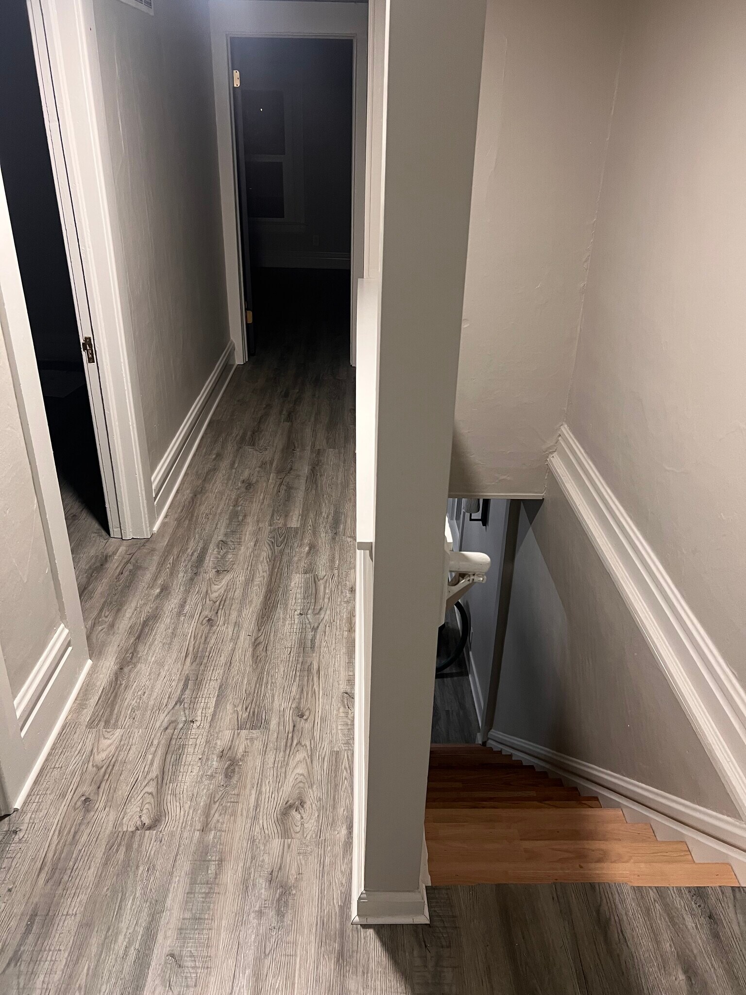 Building Photo - 1410 Center St