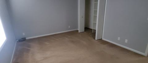 Building Photo - 208 Independence Dr