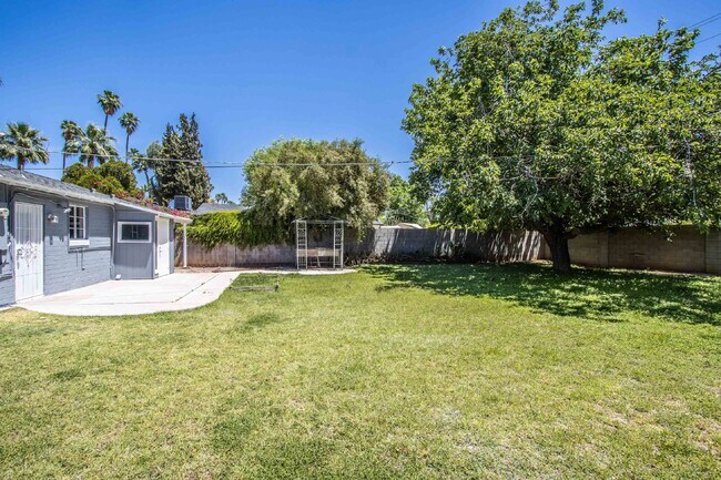 Building Photo - 3Br in historic disctric, 32nd St/Ind. Sch...