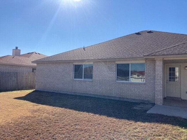 Building Photo - 5302 Jitterbug Ct