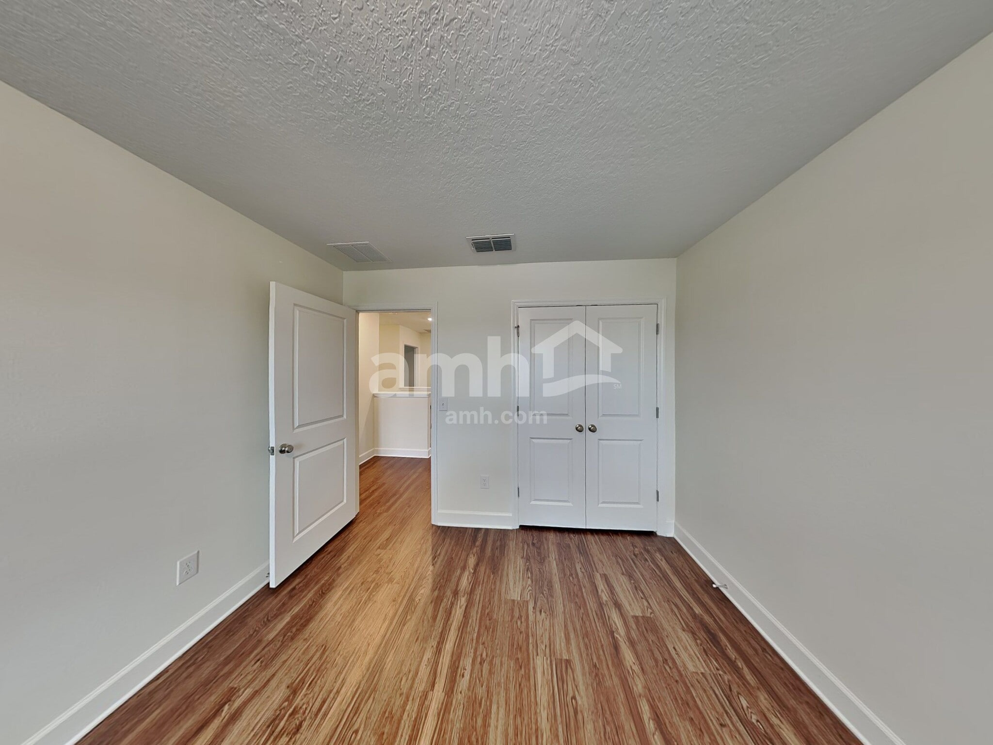 Building Photo - 1103 Walden Pond Dr