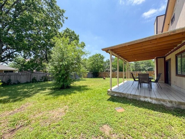 Building Photo - 11701 Hidden Quail Dr