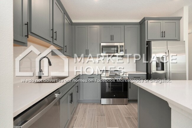 Building Photo - 7682 Deer Vly Cir