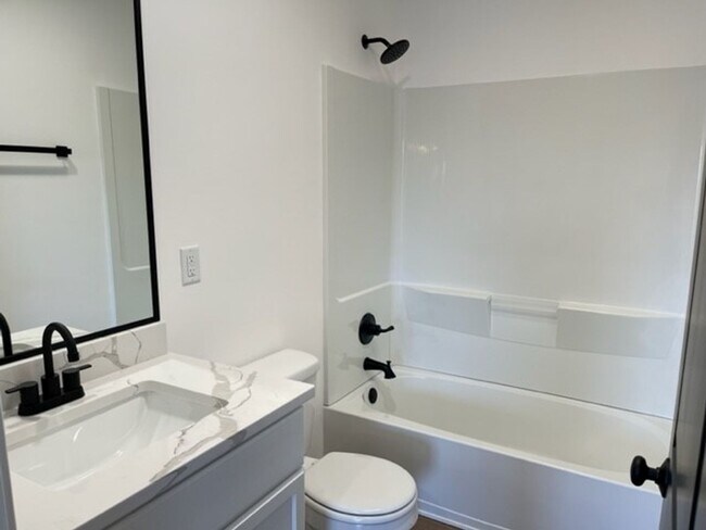 Building Photo - 3309 Stoneway Ct